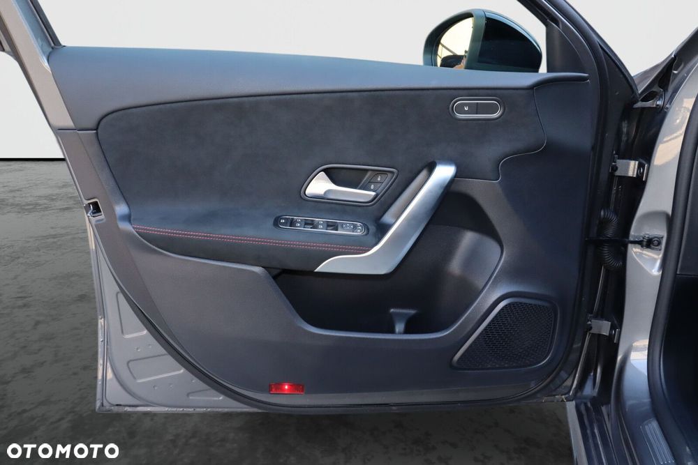 Mercedes-Benz Klasa A 200 AMG Line 7G-DCT - 8