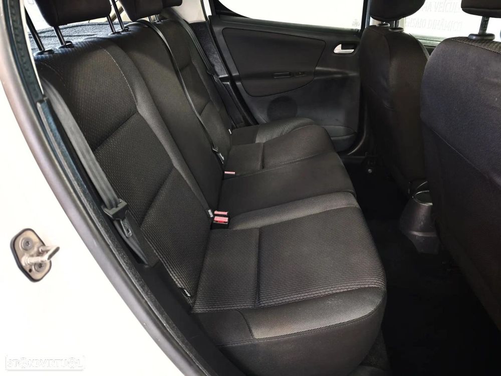 Peugeot 207 1.4 HDi Urban - 22