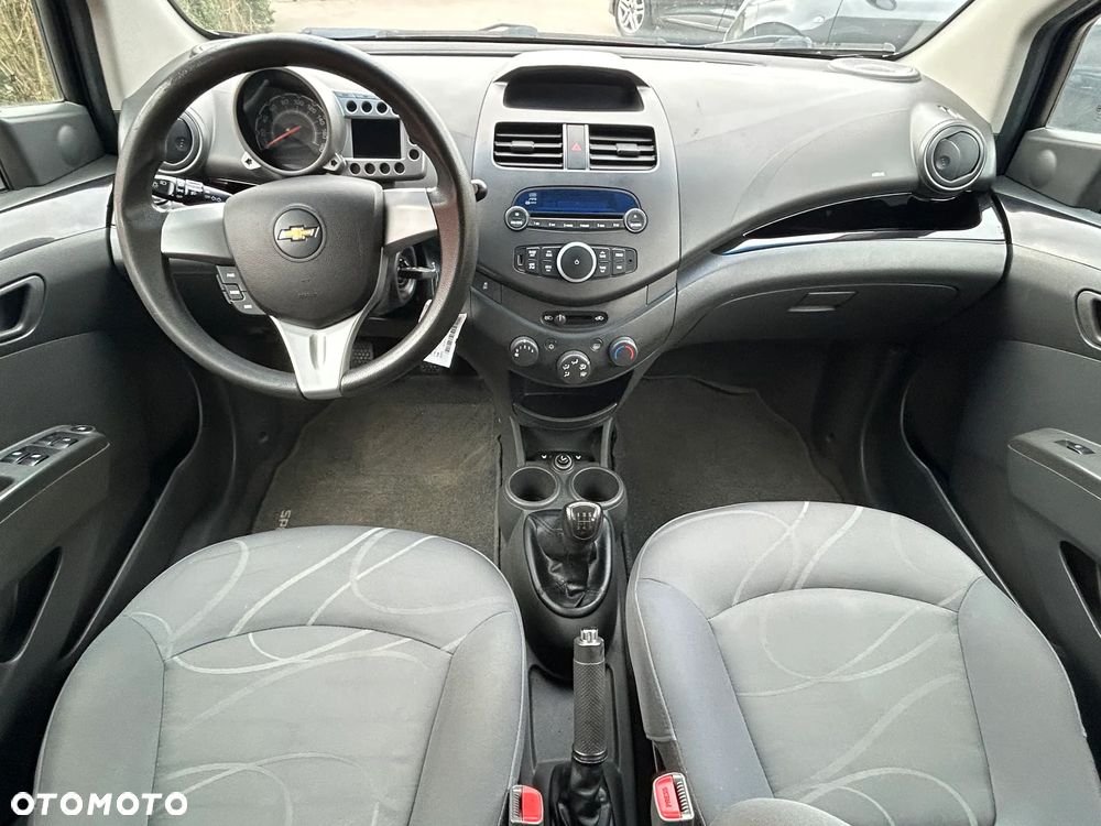 Chevrolet Spark 1.0 LS - 13