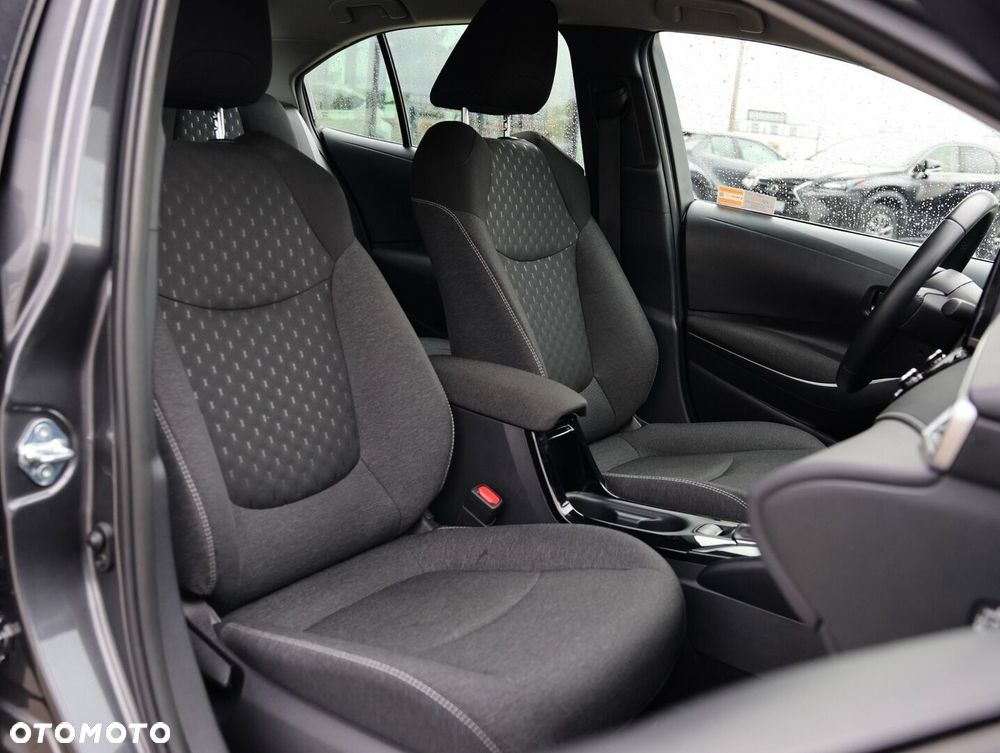Toyota Corolla 1.8 Hybrid Comfort - 13