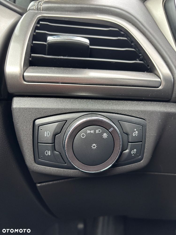 Ford Mondeo 2.0 Hybrid Vignale - 24