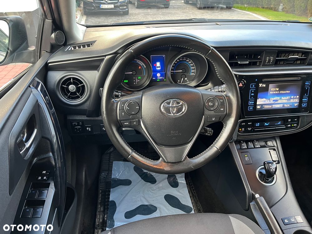 Toyota Auris 1.8 HSD Luna - 10