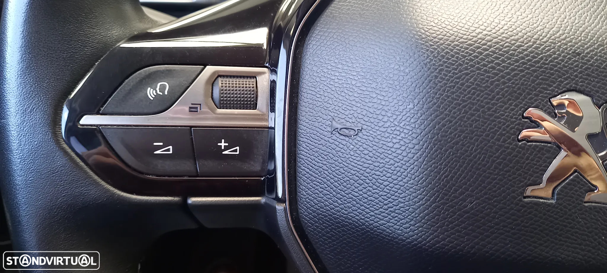 Peugeot 5008 1.5 BlueHDi Allure Baixo Consumo - 14