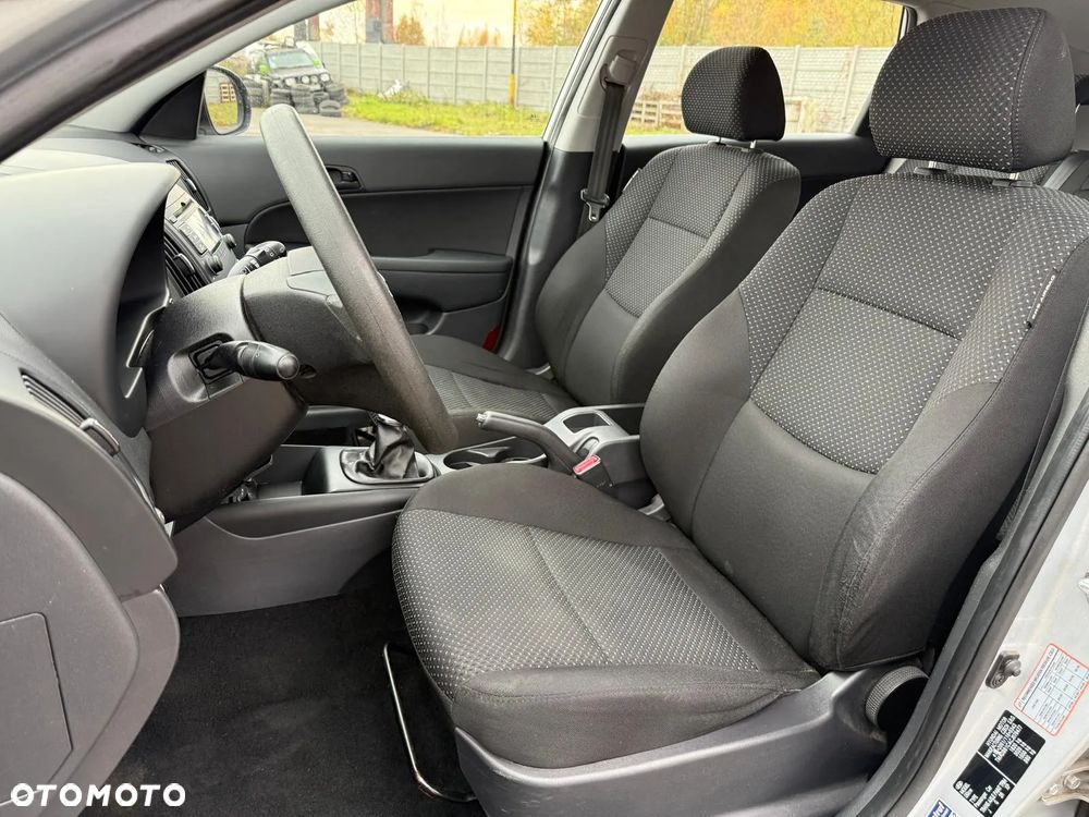 Hyundai i30 1.4 blue Classic - 23