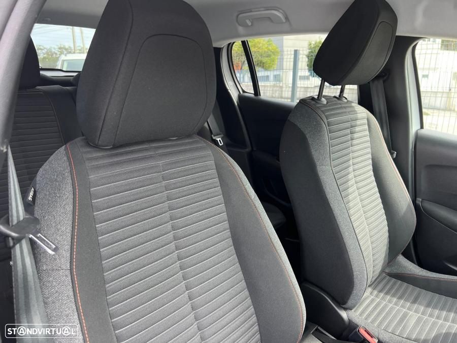 Peugeot 208 1.2 PureTech Active - 8