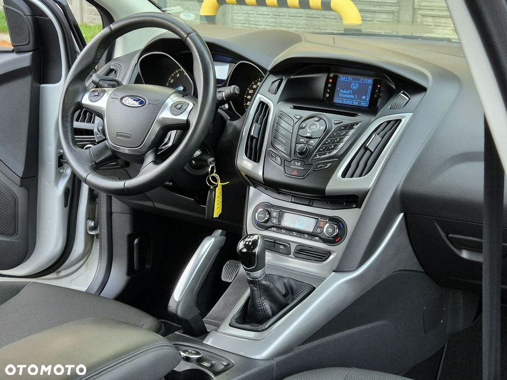 Ford Focus 1.6 Titanium - 37