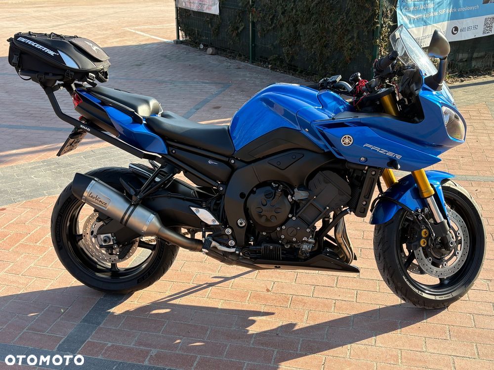 Yamaha FZ8 - 7
