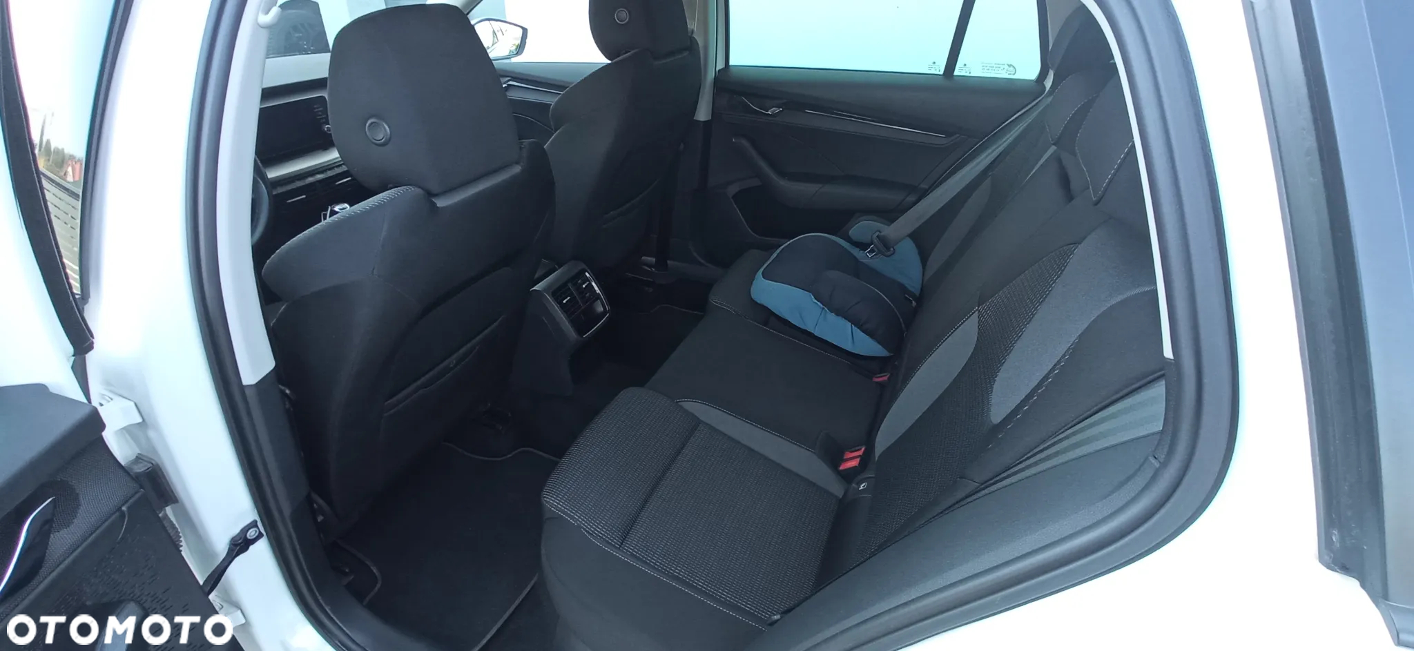 Skoda Octavia 1.5 TSI ACT Ambition - 8