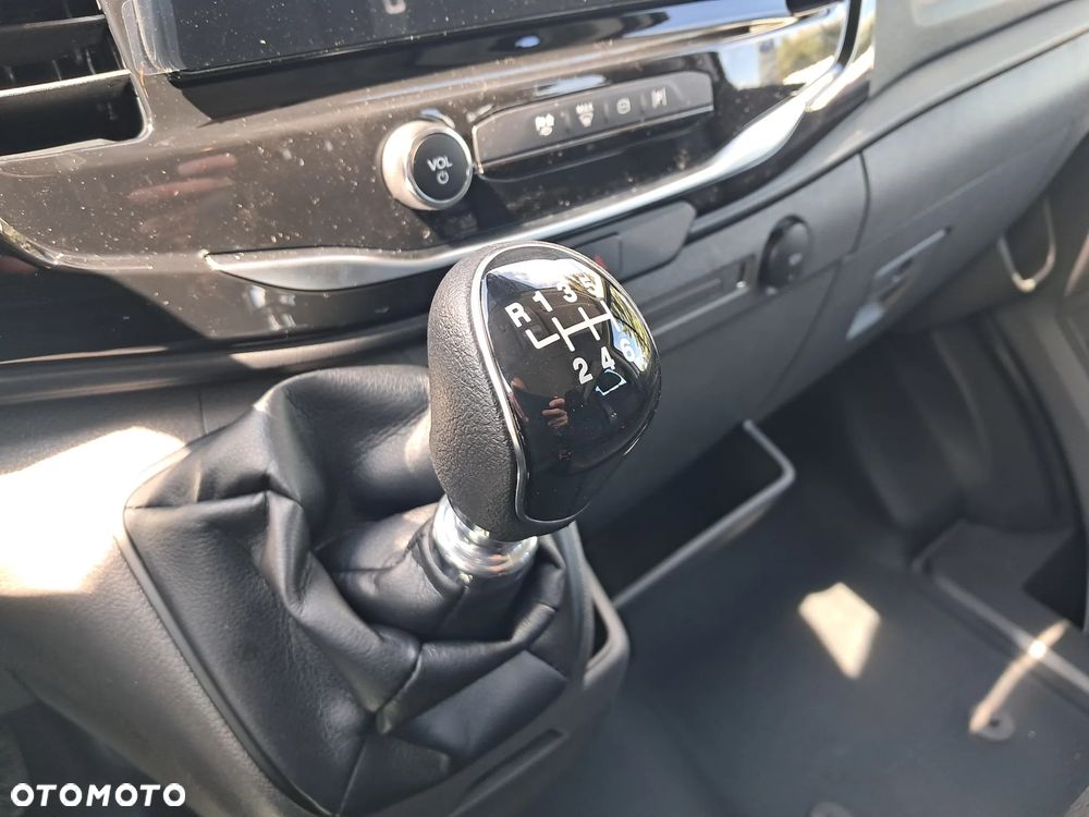 Ford Transit - 17
