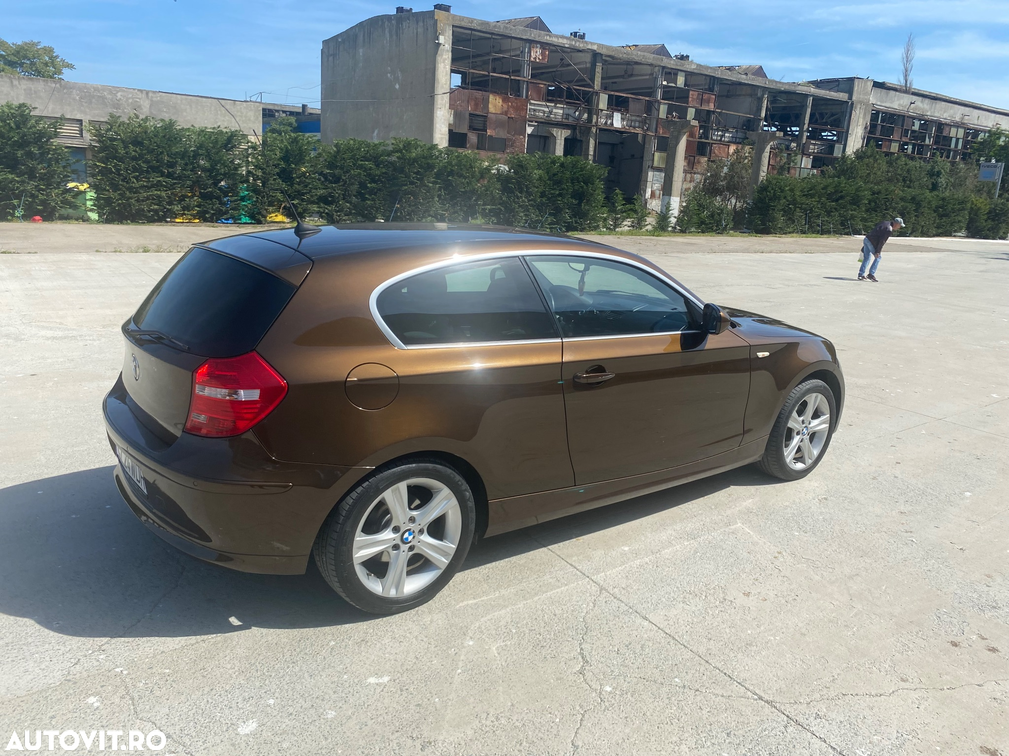 BMW Seria 1 116i - 13