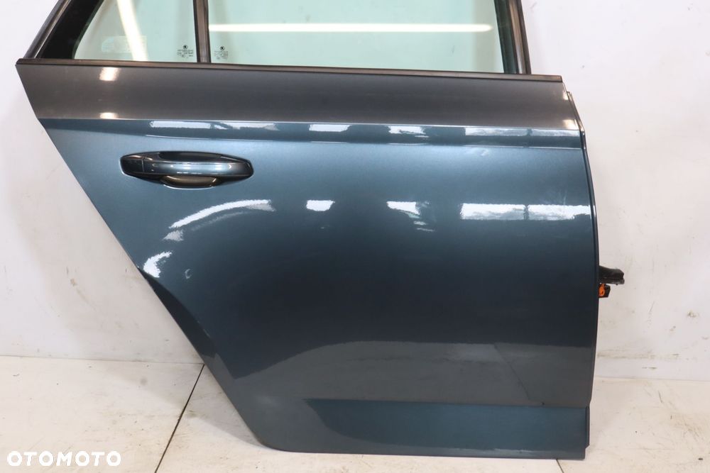 drzwi prawy tył - 3