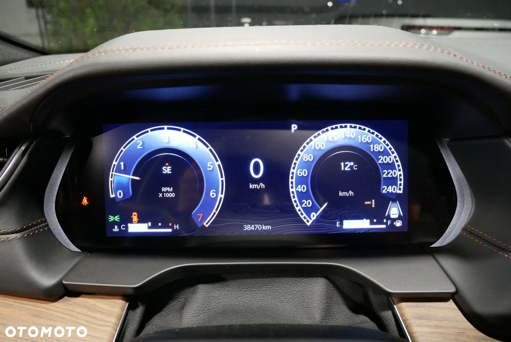 Jeep Grand Cherokee - 20