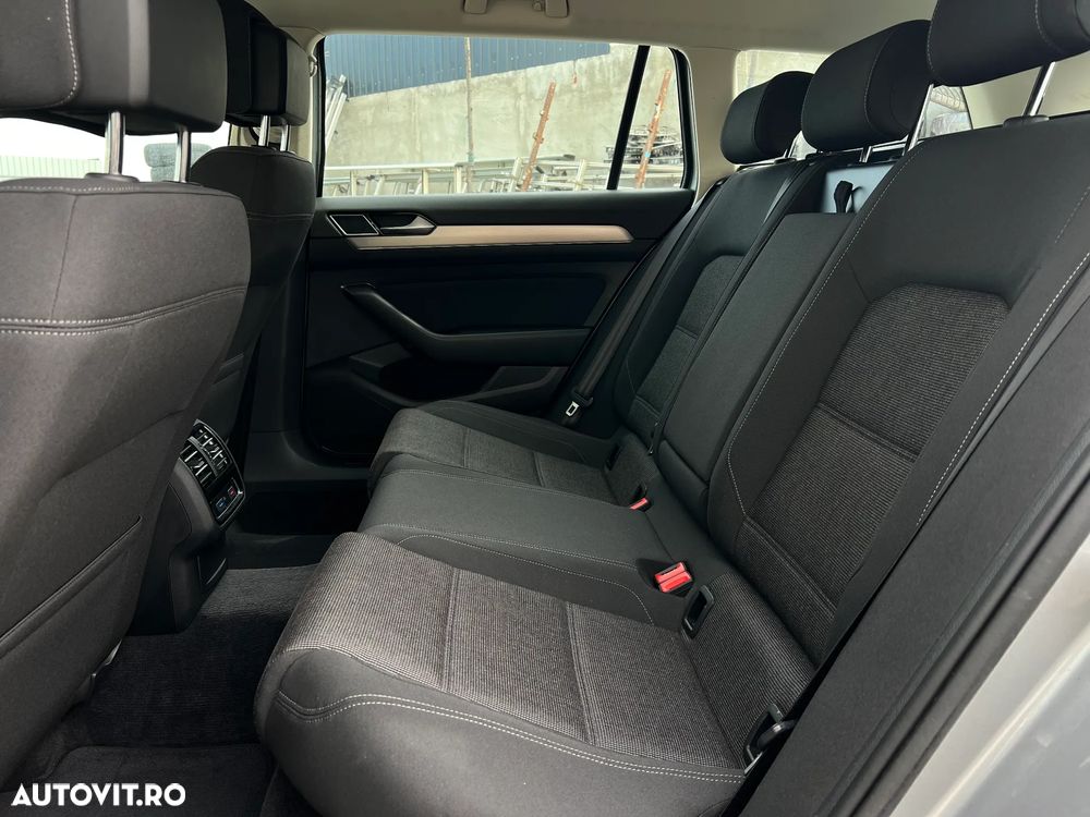 Volkswagen Passat Variant 1.6 TDI R Executive - 6