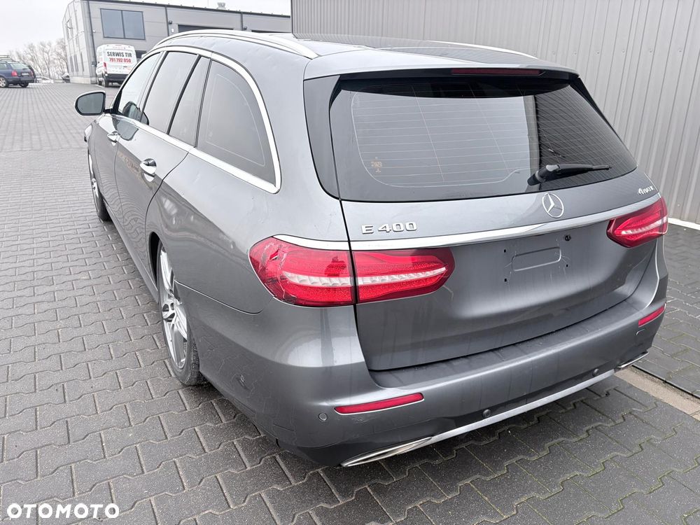 Mercedes-Benz Klasa E 400 7G-TRONIC - 4