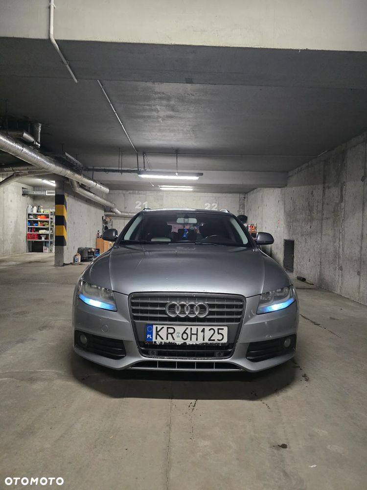 Audi A4 Avant - 1
