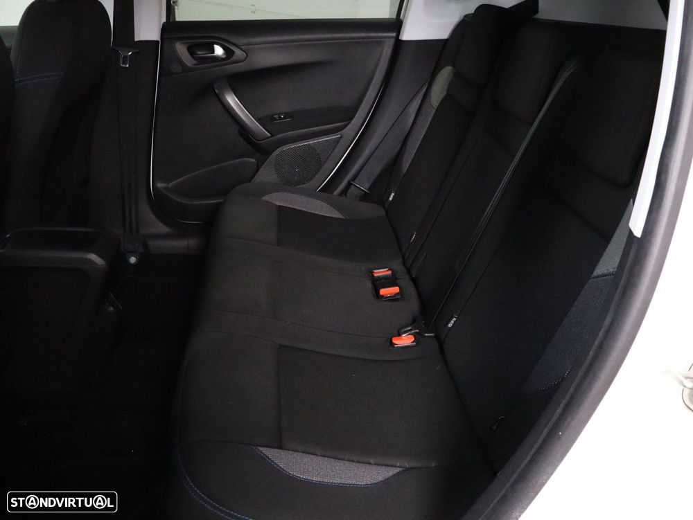 Peugeot 2008 1.2 PureTech Style - 7