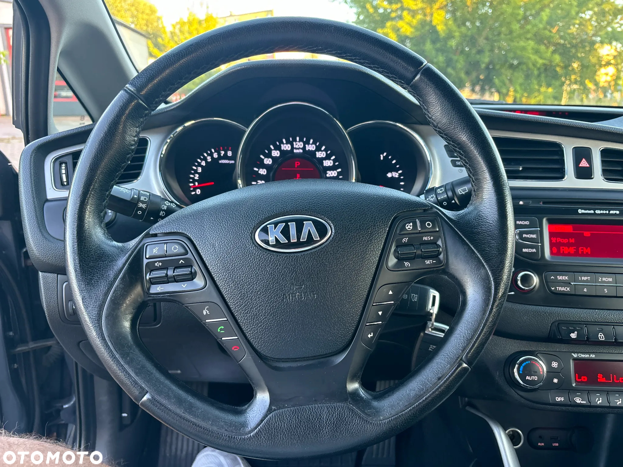Kia Ceed 1.6 GDI DCT Platinum Edition - 27
