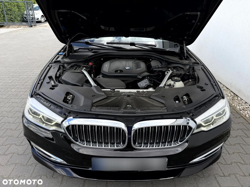 BMW Seria 5 520d xDrive Luxury Line - 27