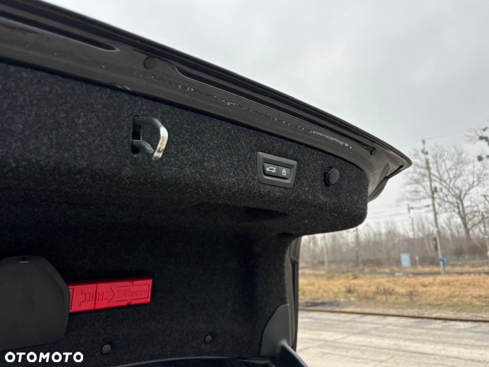 BMW Seria 5 530e M Sport sport - 22