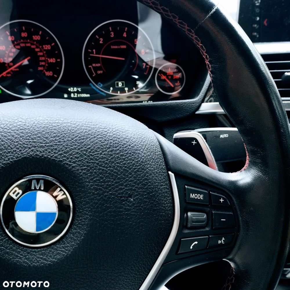 BMW Seria 3 330i GPF xDrive - 16