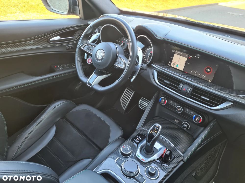 Alfa Romeo Stelvio 2.9 V6 Bi-Turbo Quadrifoglio Q4 - 23
