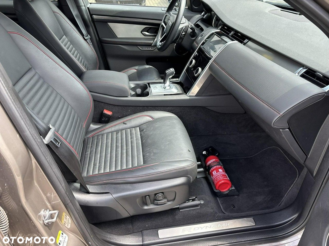 Land Rover Discovery Sport 2.0 P200 mHEV - 19