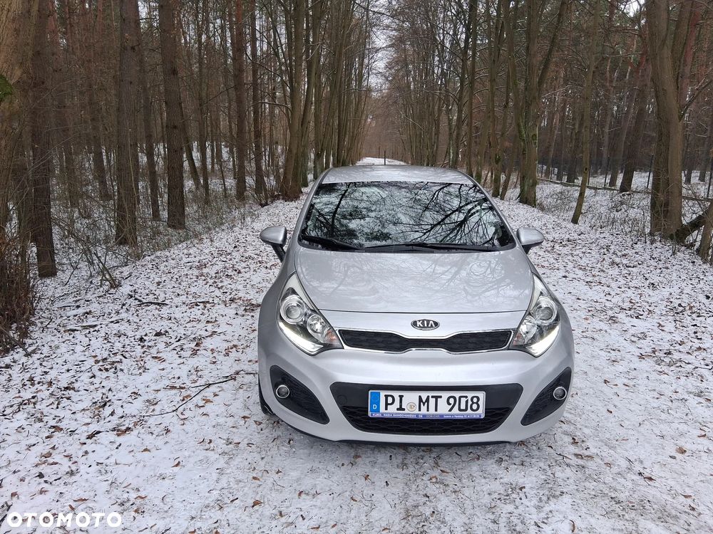 Kia Rio - 13