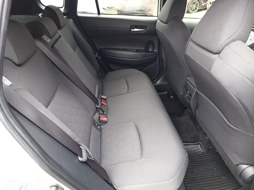 Toyota Corolla Cross - 26