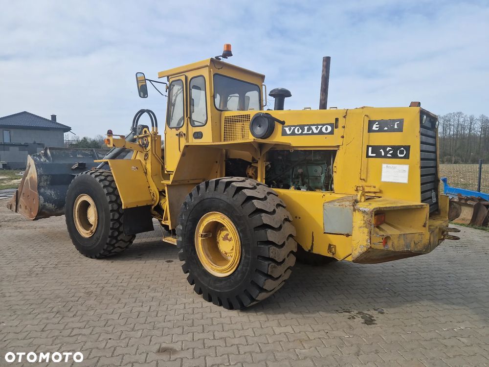 Volvo L 120 - 4