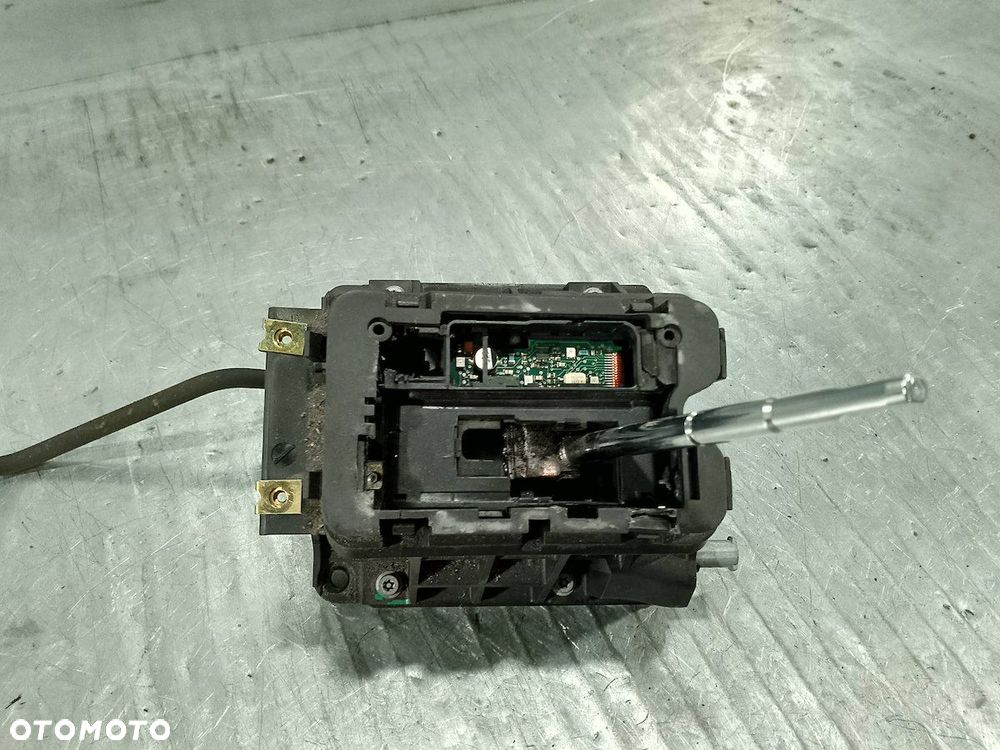 LEWAREK ZMIANY BIEGÓW MERCEDES-BENZ W210 210267075 2.2 CDI - 4