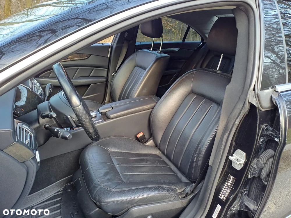 Mercedes-Benz CLS 250 CDI DPF BlueEFFICIENCY 7G-TRONIC - 24