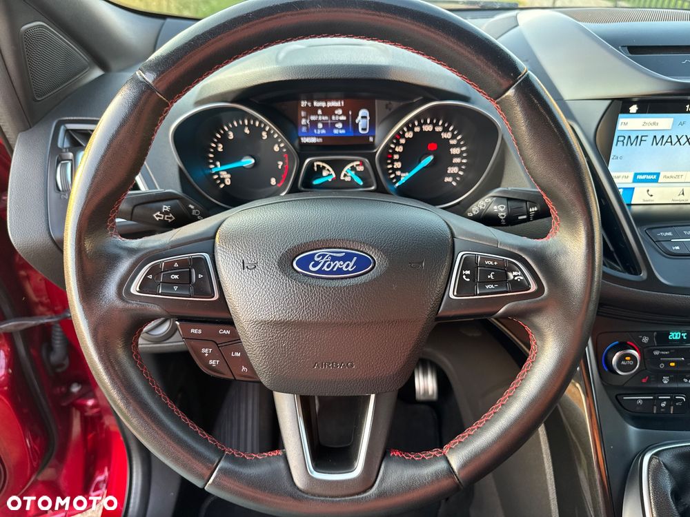 Ford Kuga 1.5 EcoBoost 2x4 ST-Line - 37