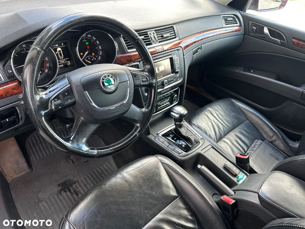 Skoda Superb 2.0 TDI Platinum DSG - 20