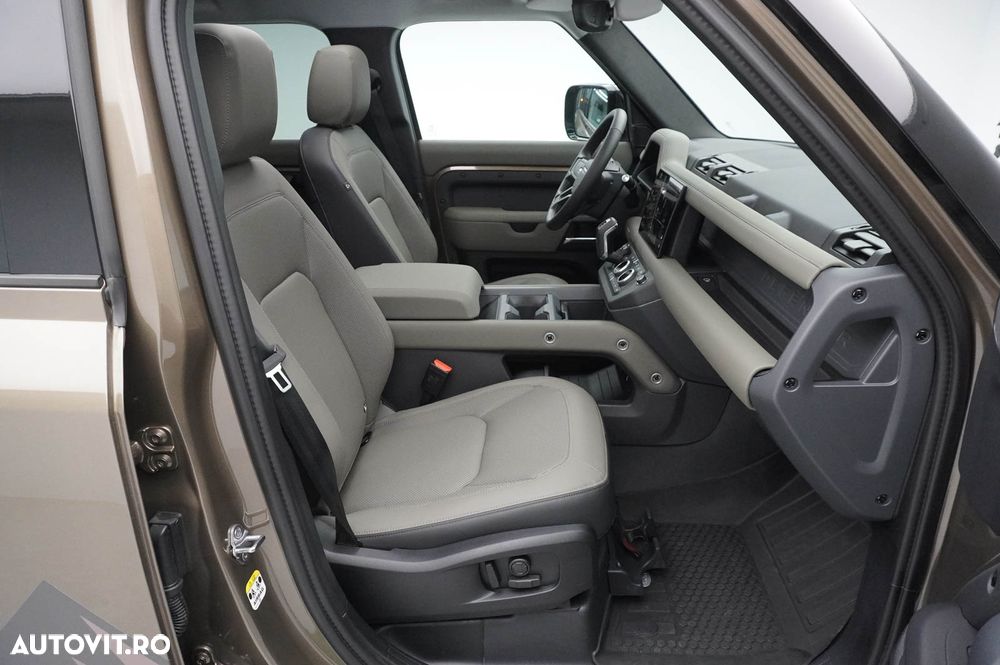 Land Rover Defender 110 3.0D 250 MHEV Hard Top X-Dynamic SE - 23