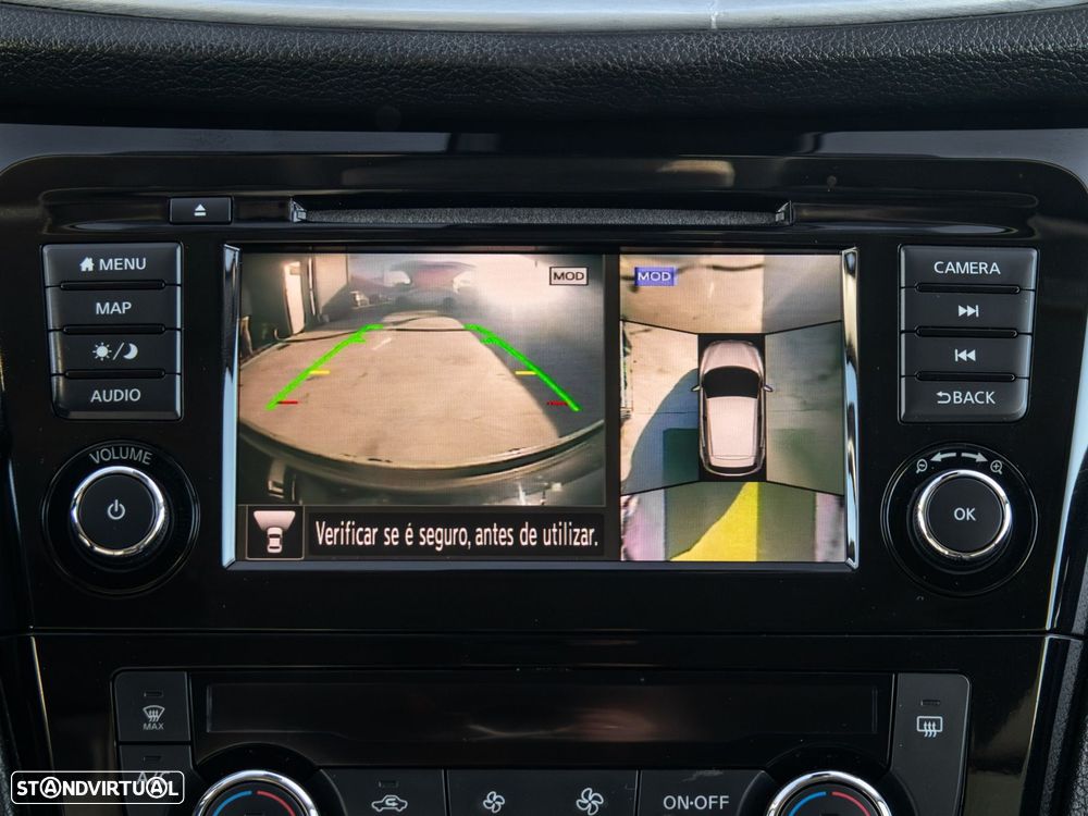 Nissan Qashqai 1.5 dCi N-Connecta J18 - 31