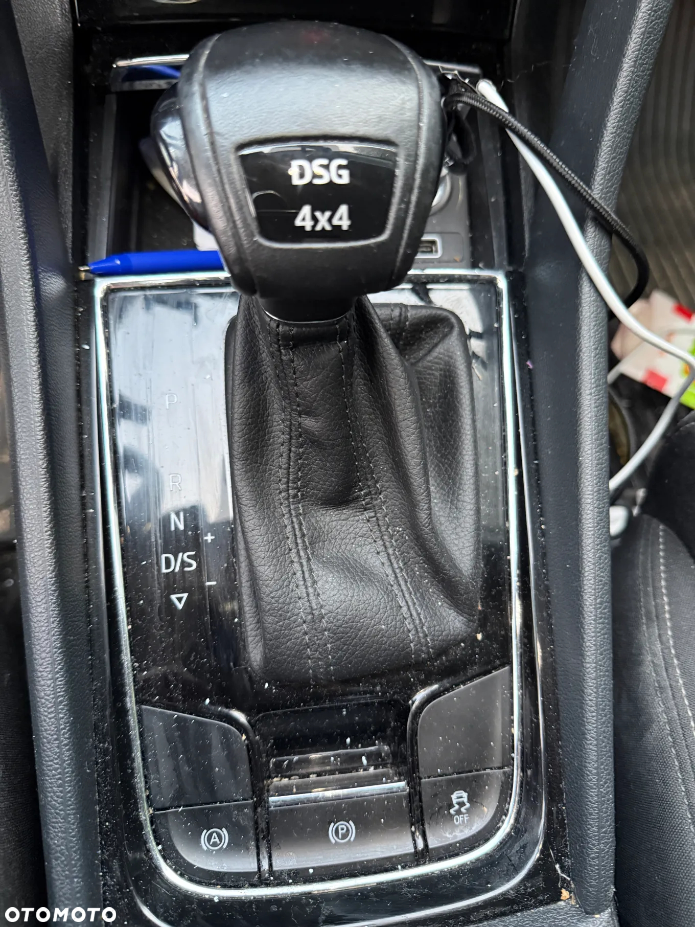 Skoda Karoq 1.5 TSI ACT 4x4 Style DSG - 4