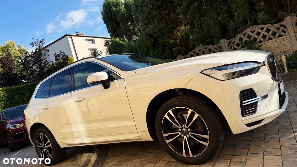 Volvo XC 60 B4 D AWD Geartronic Momentum Pro - 14