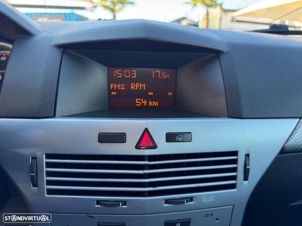Opel Astra GTC 1.3 CDTi - 19