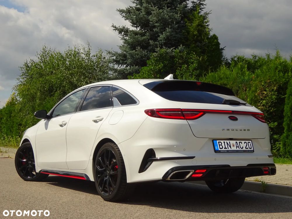 Kia ProCeed 1.6 T-GDI GT DCT - 4