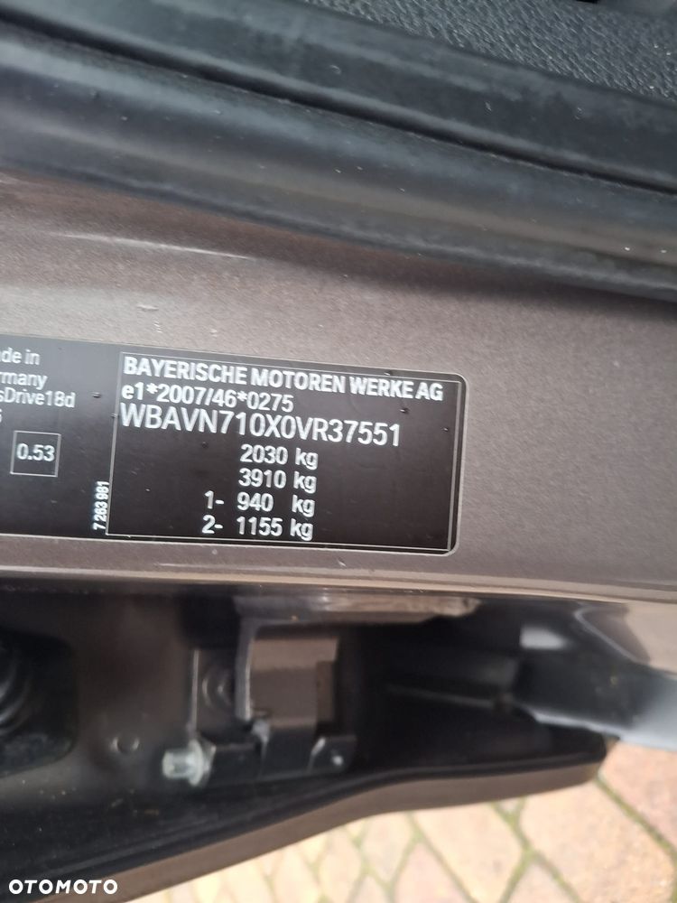 BMW X1 sDrive18d xLine - 17