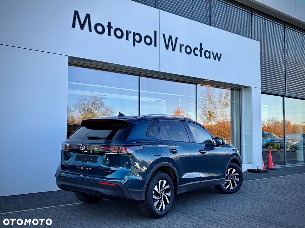 Volkswagen Tiguan - 10