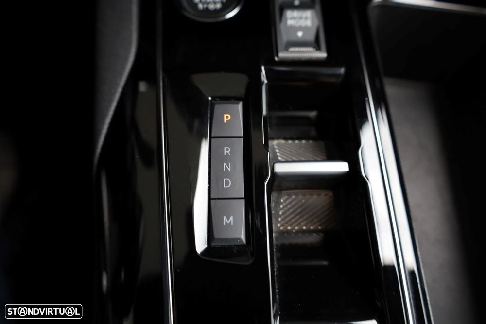 Peugeot 5008 1.2 PureTech Allure EAT8 - 32