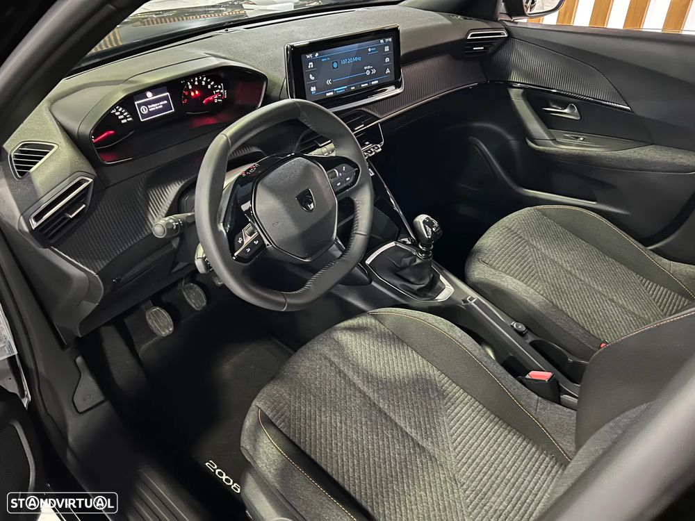 Peugeot 2008 1.2 PureTech Style - 10