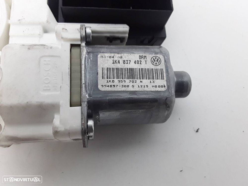 MOTOR ELEVADOR DE VIDRO FRONTAL DIREITO VOLKSWAGEN GOLF V 2007 -1K4837402T - 3