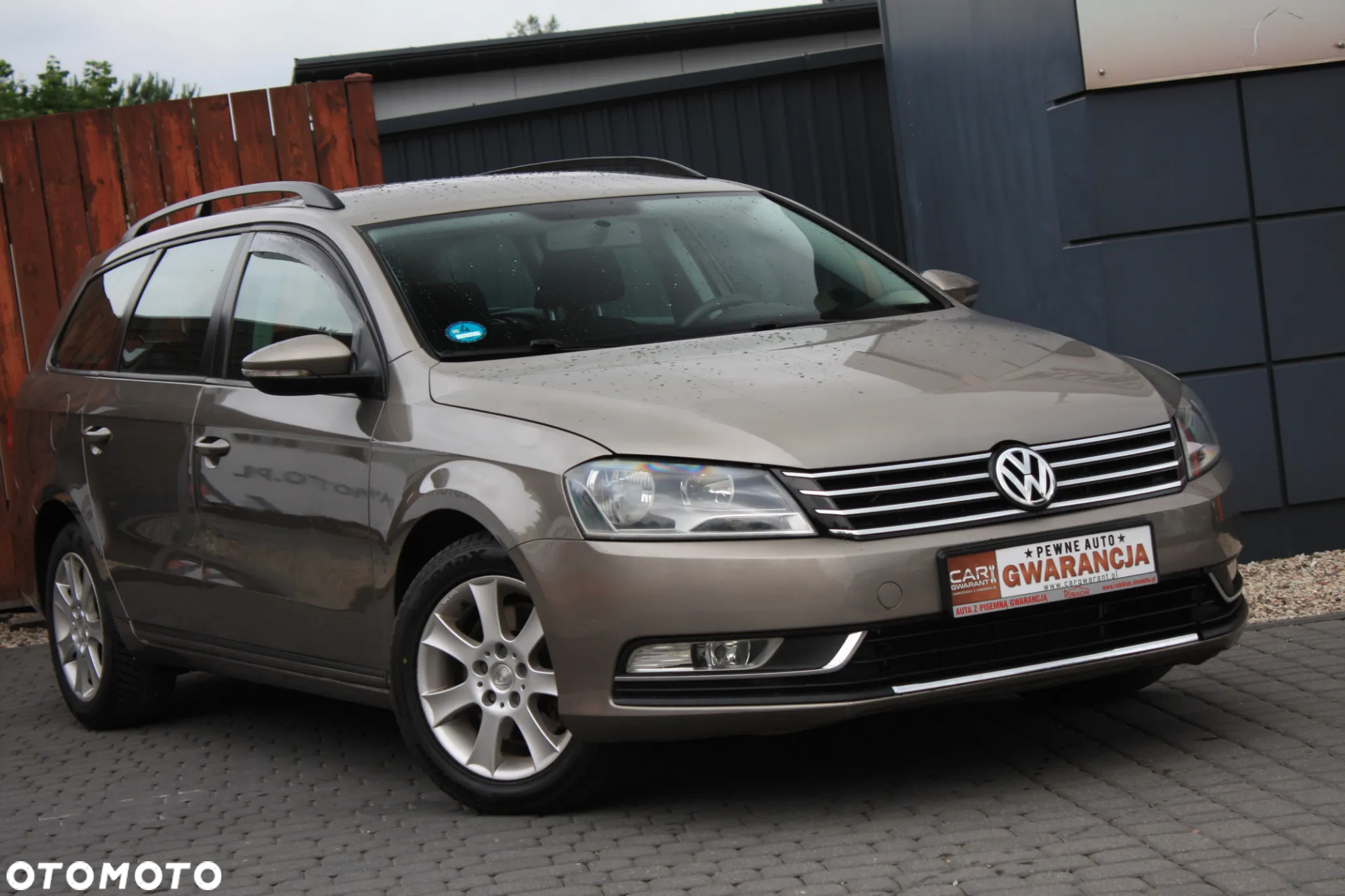 Volkswagen Passat 2.0 TDI Comfortline - 14