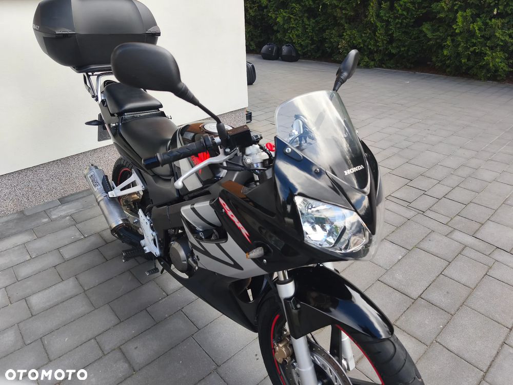 Honda CBR - 8