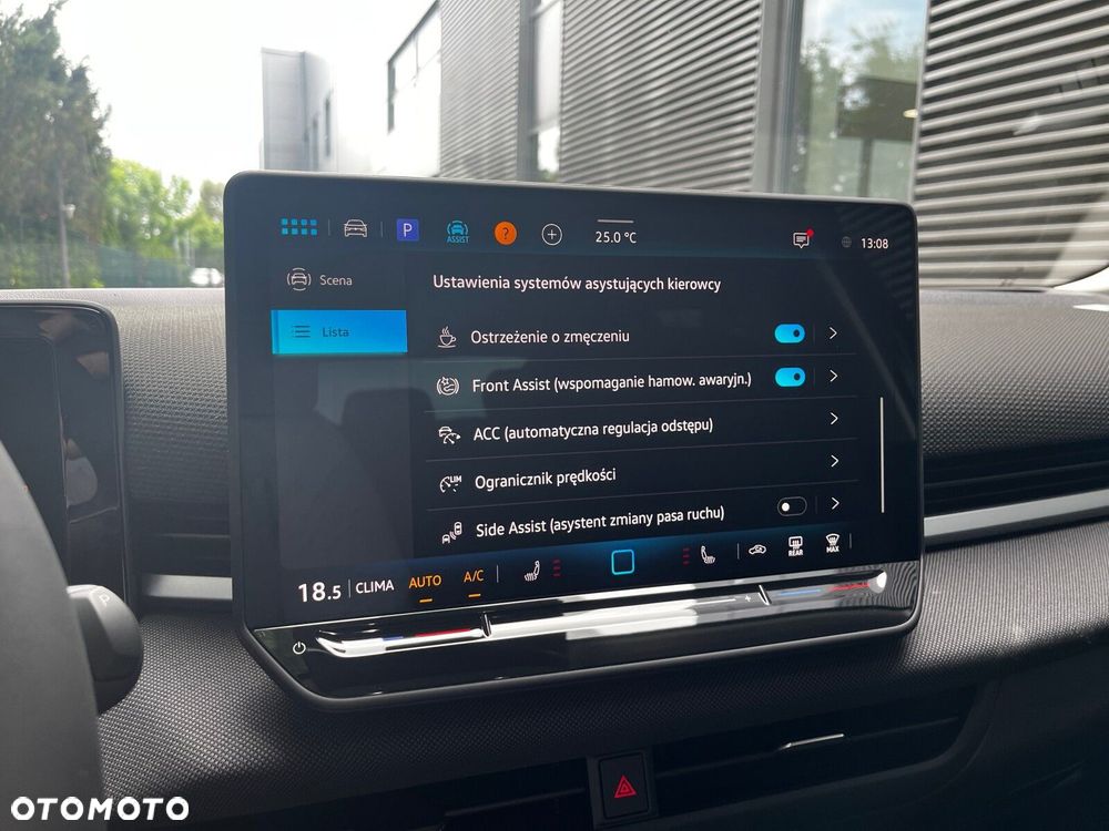Volkswagen T-Roc 1.5 eTSI Life DSG - 16