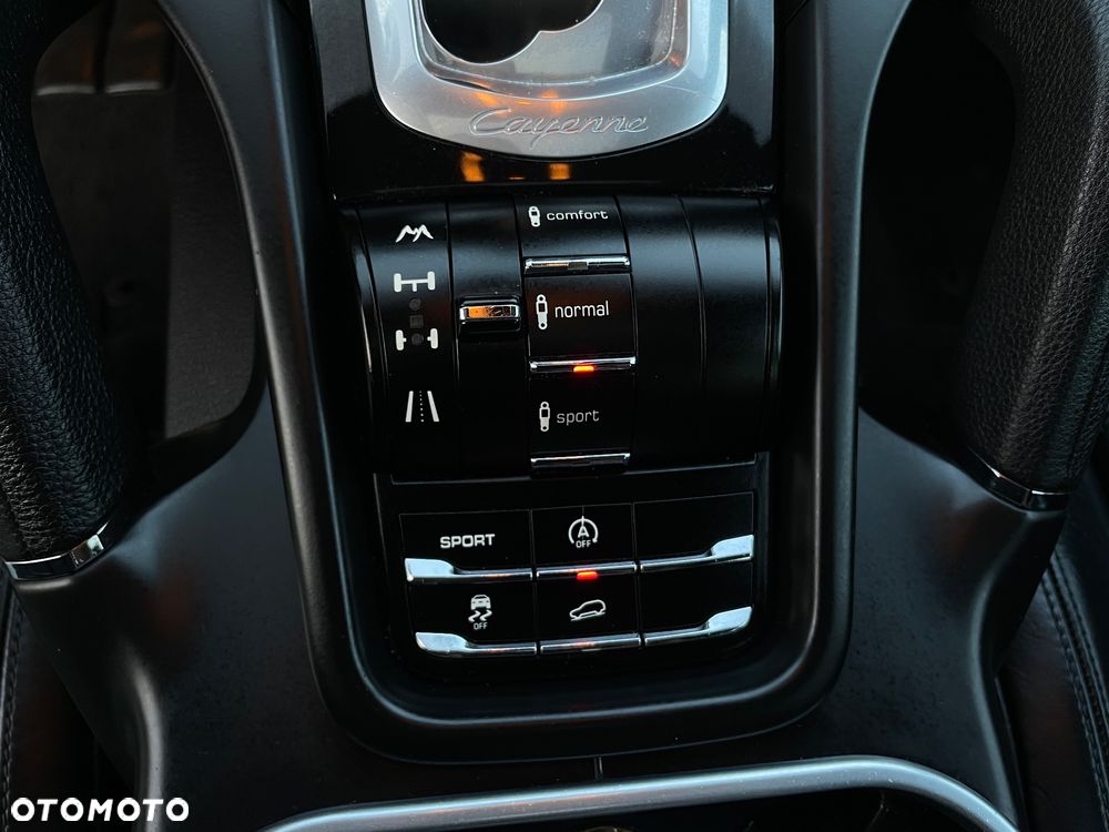 Porsche Cayenne S - 15