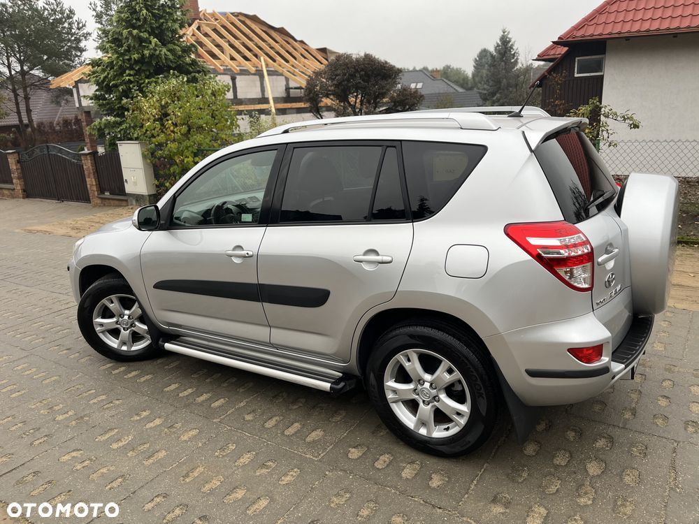 Toyota RAV4 2.2 D-4D 4x4 Life - 28
