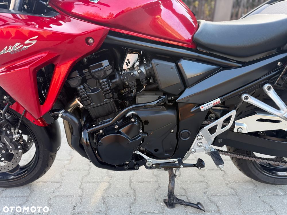 Suzuki Bandit - 22